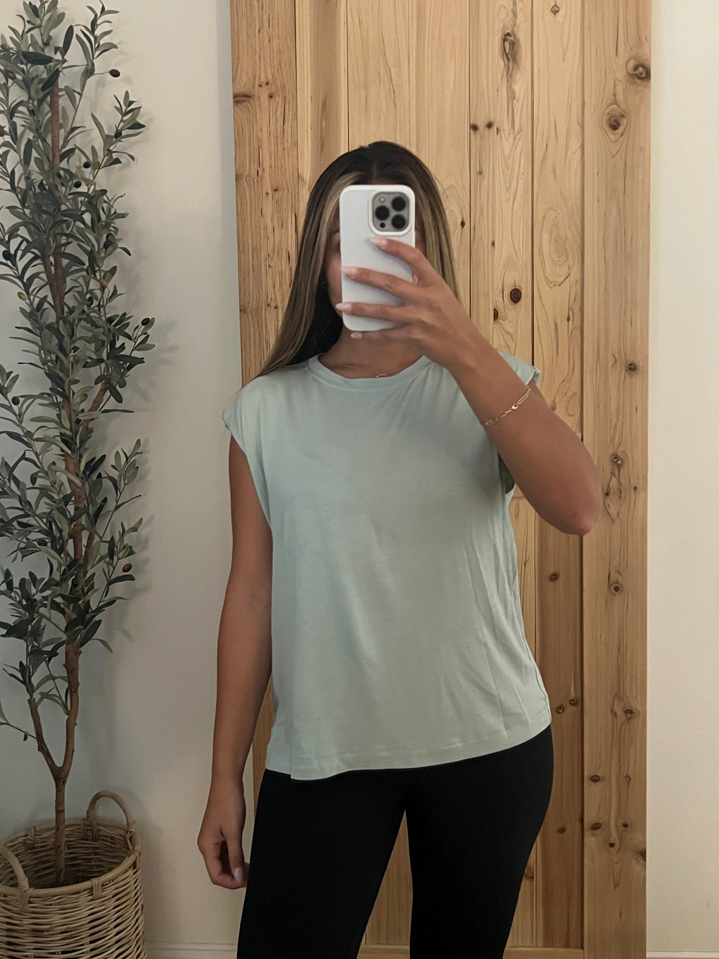 Blossom Sage Tee / Sage