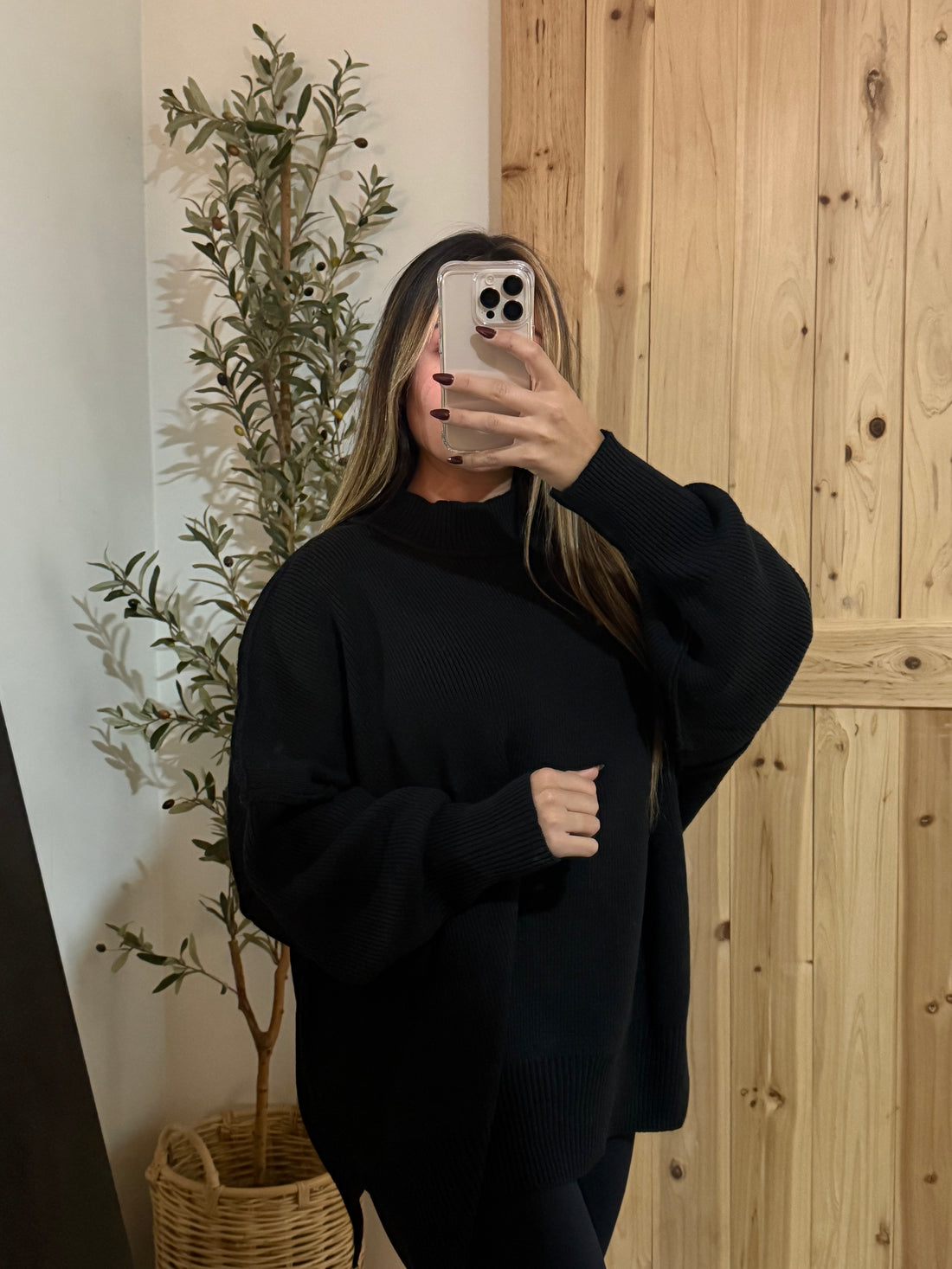 Oversized Essential Knit / Black