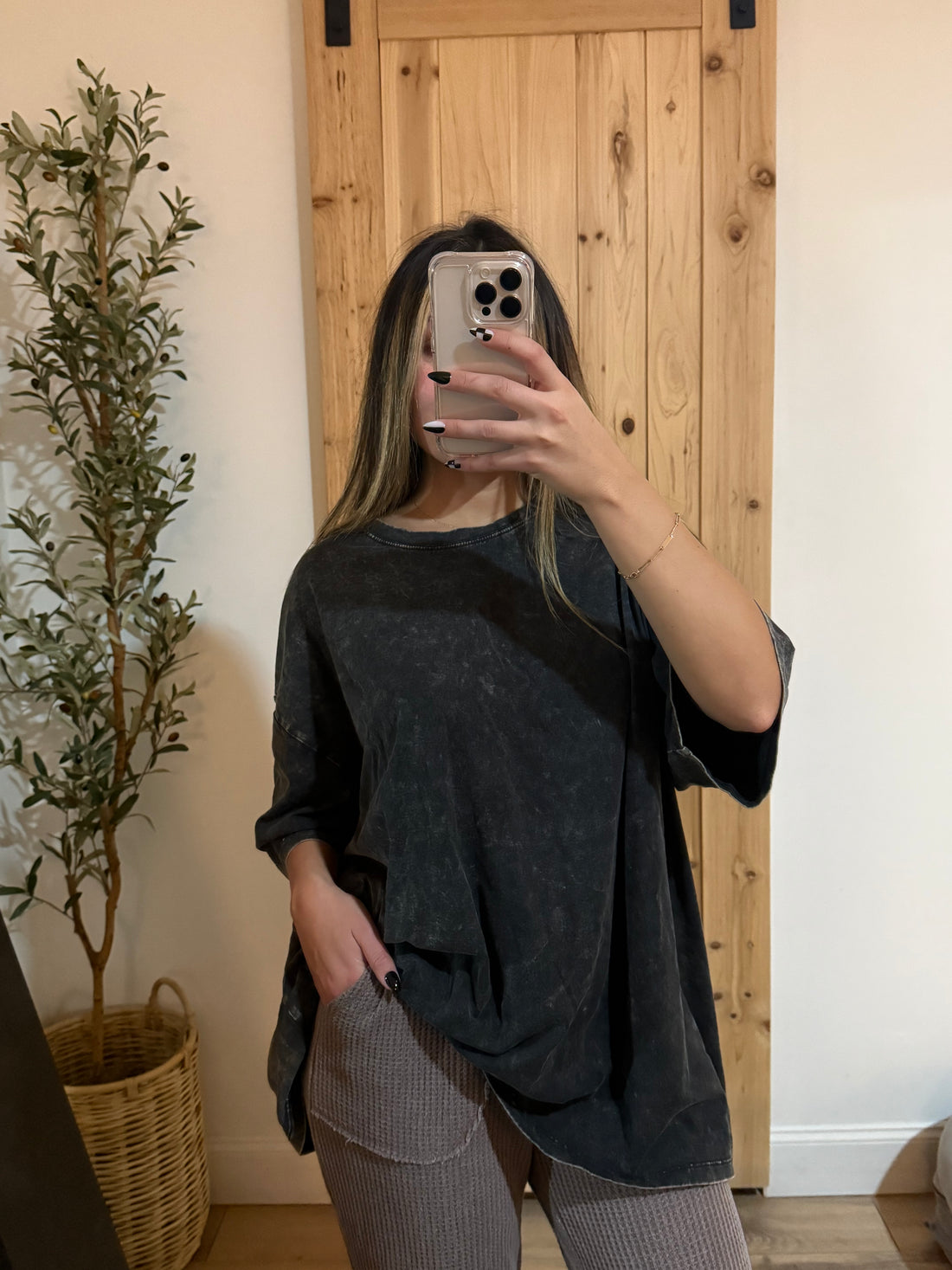 Acid Washed Oversized Tee /  Black