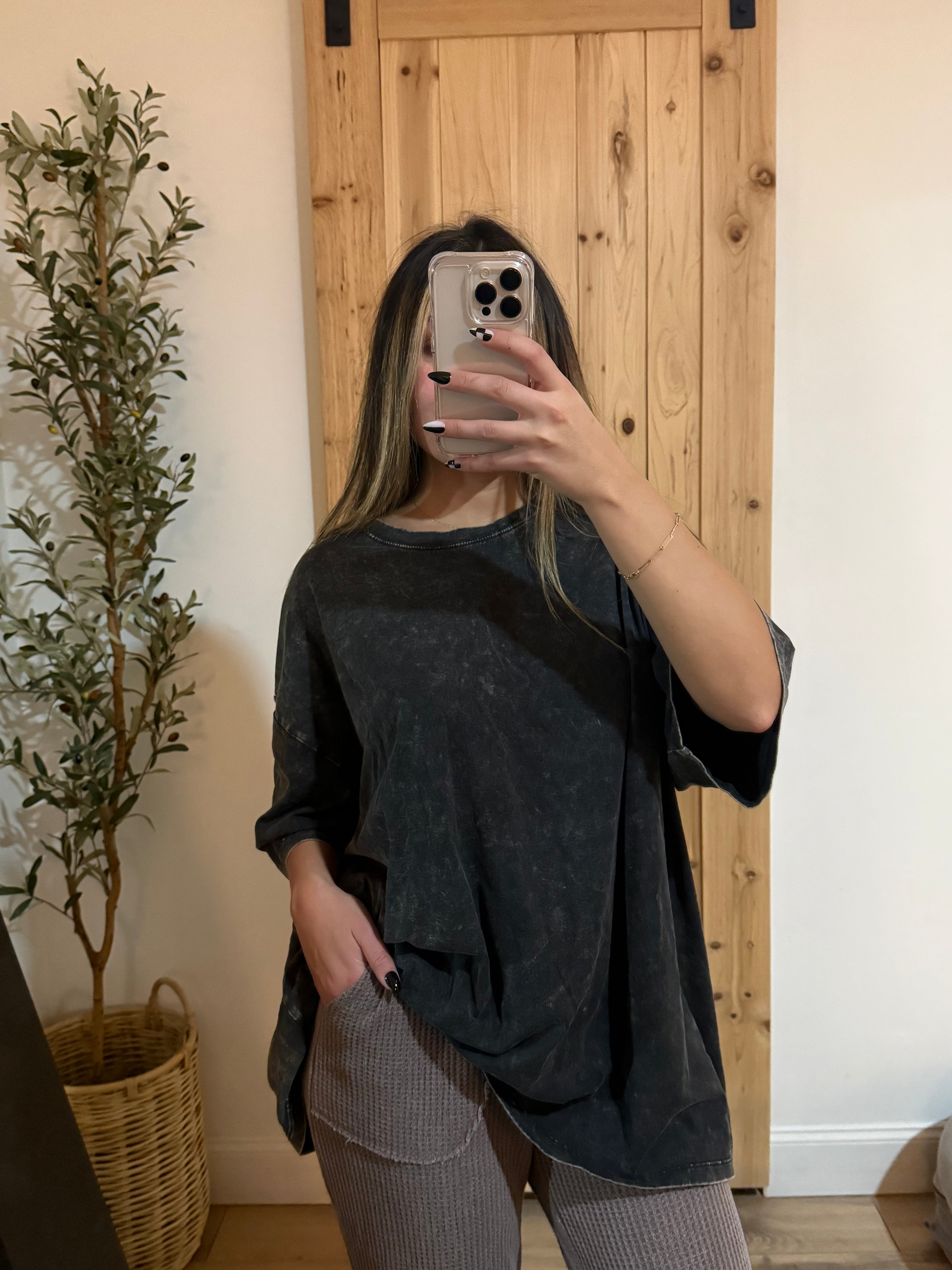 Acid Washed Oversized Tee /  Black