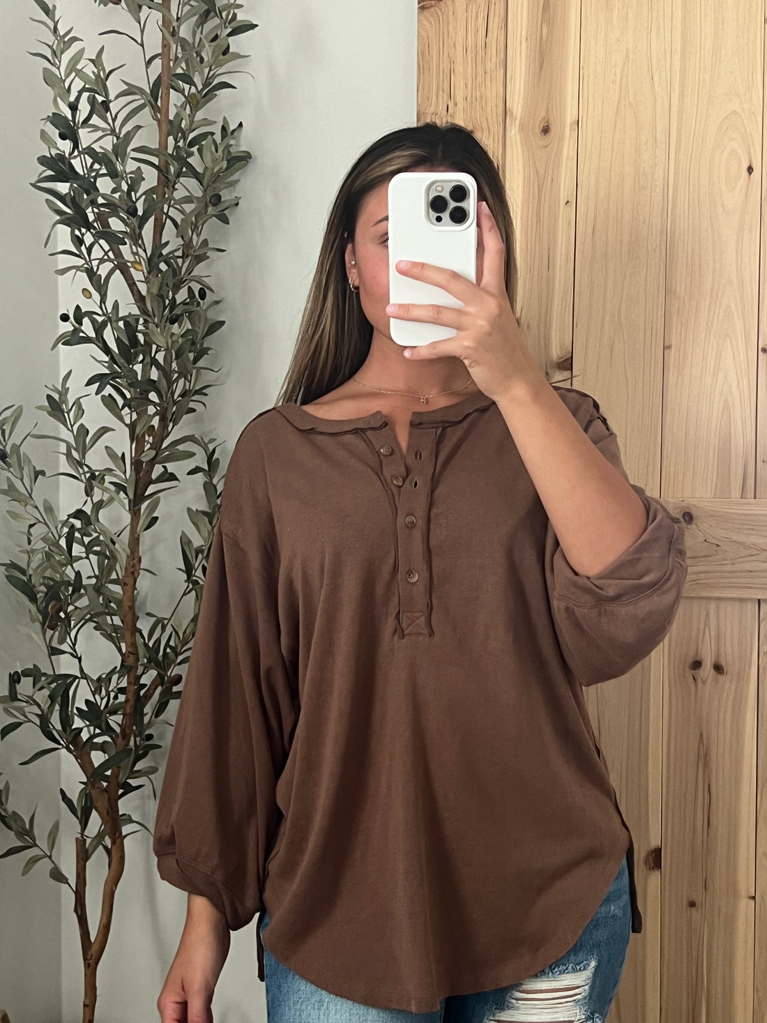 Brinley Henley Top /  Brown