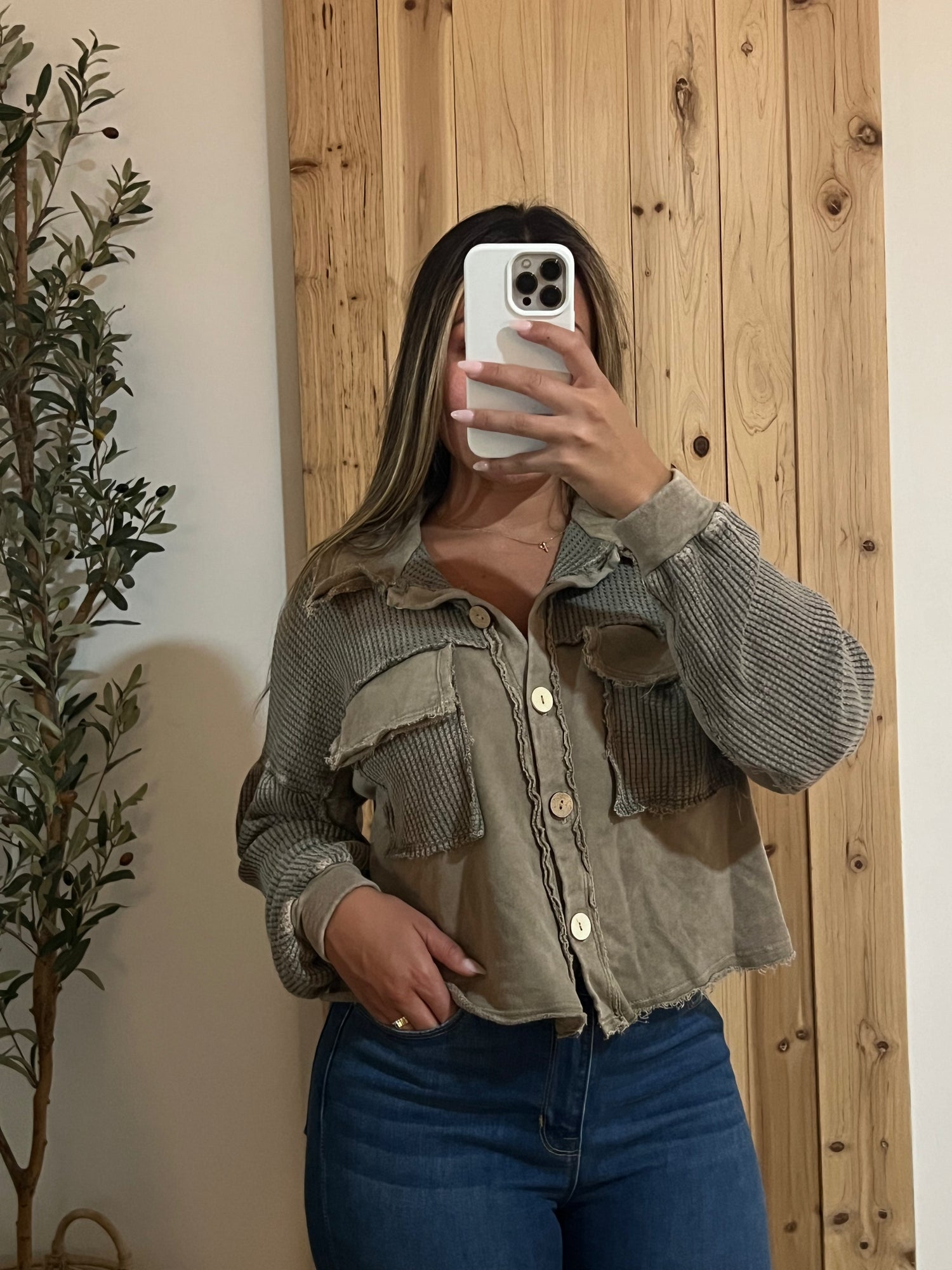 Mineral Wash Cropped Top / Grey