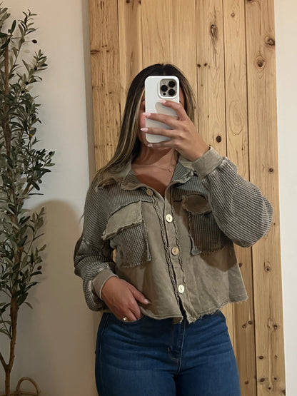 Mineral Wash Cropped Top / Grey